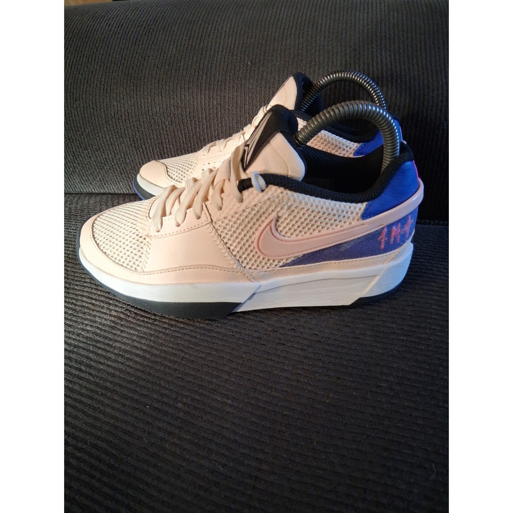 Nike Kids Sneakers Pink and purple Accents